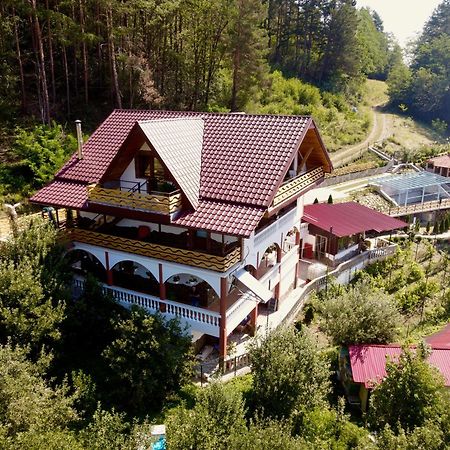 Vila Victoria Pangarati Екстер'єр фото